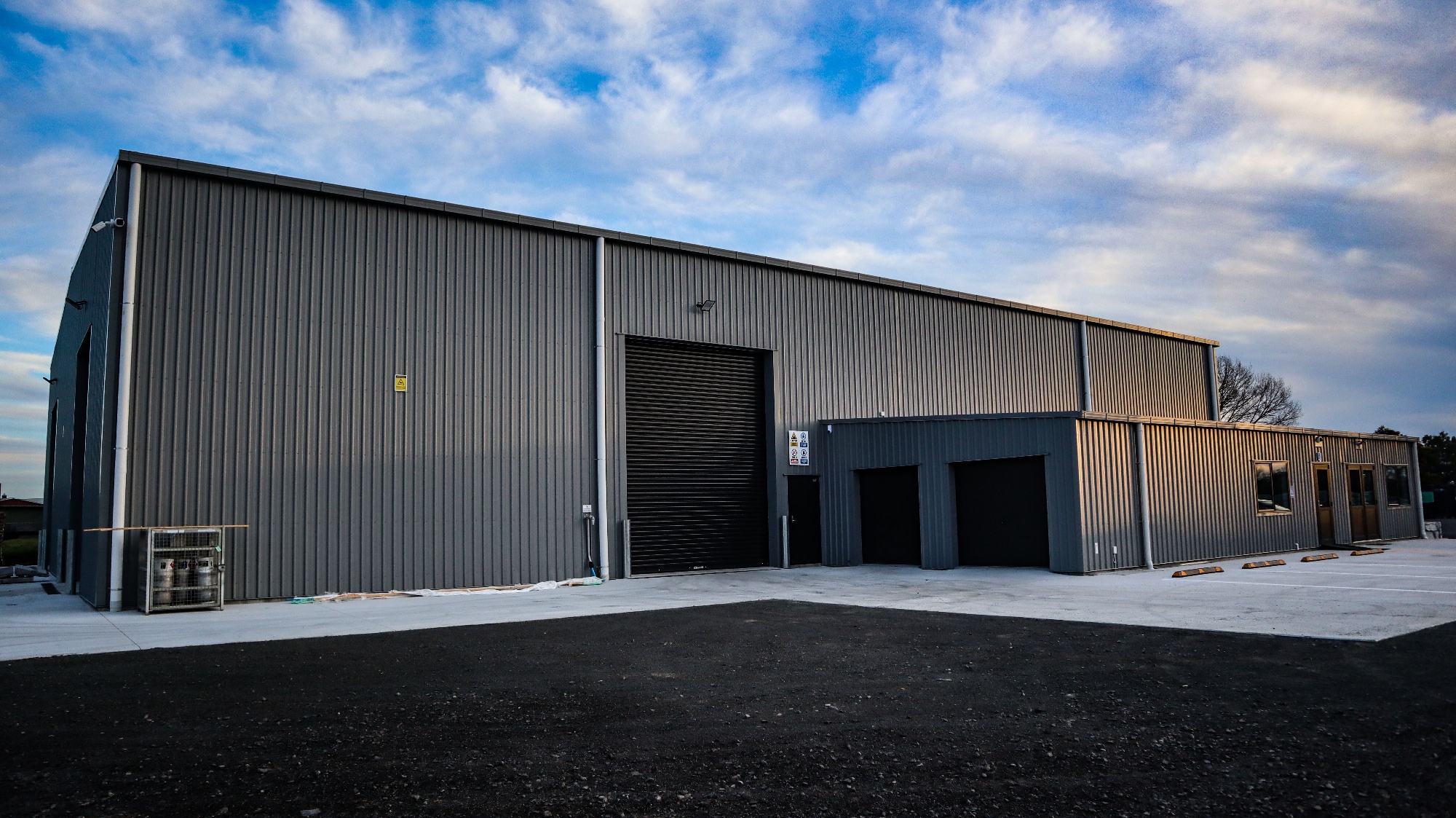 Large manufacturing storage facility
