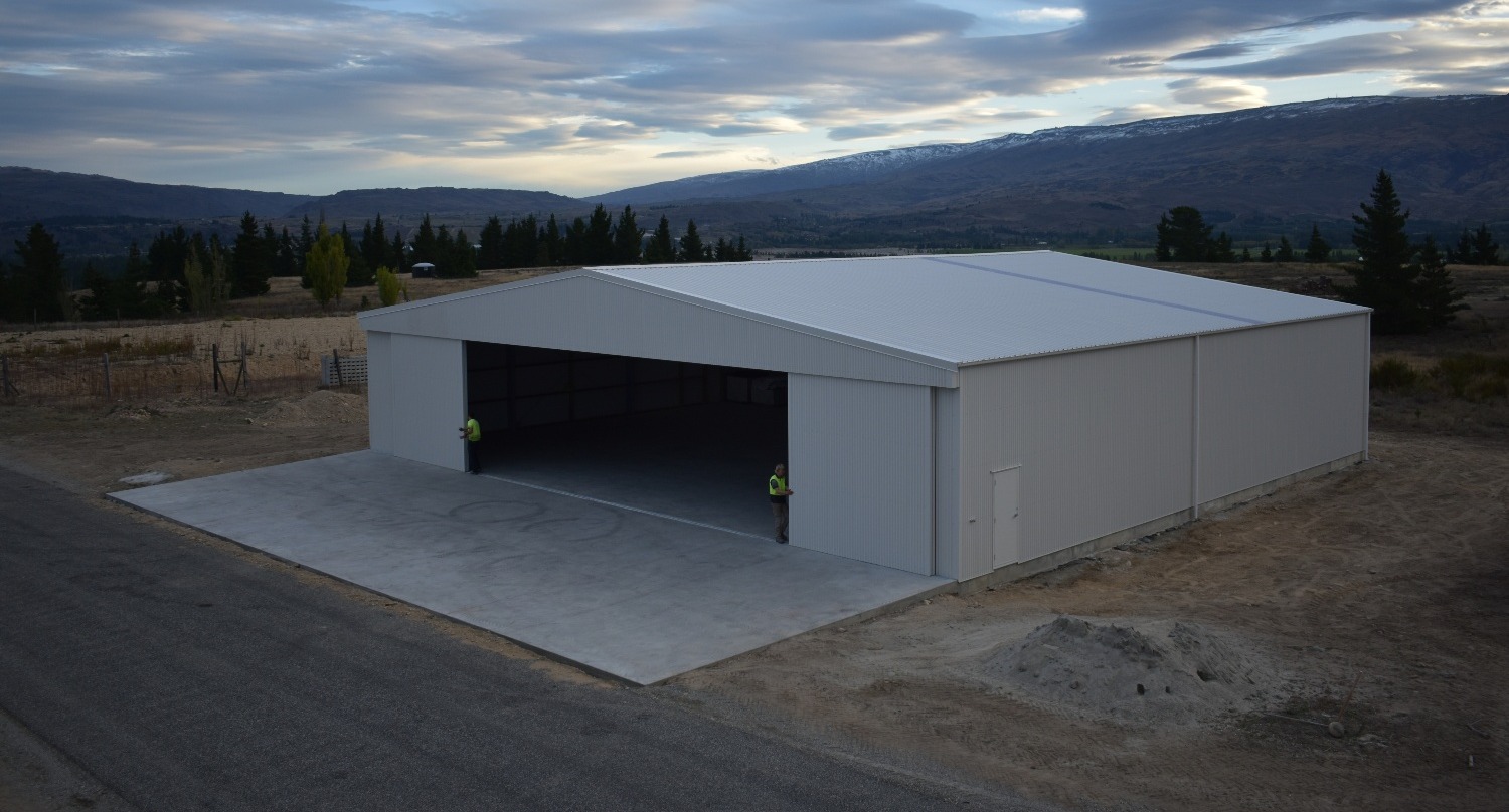 Industrial aircraft hangar
